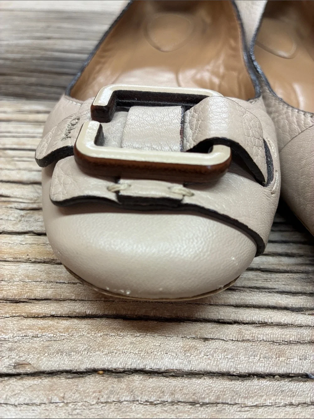 Chloe Beige Leather Buckle Ballet Flats Size 37.5 US 7.5